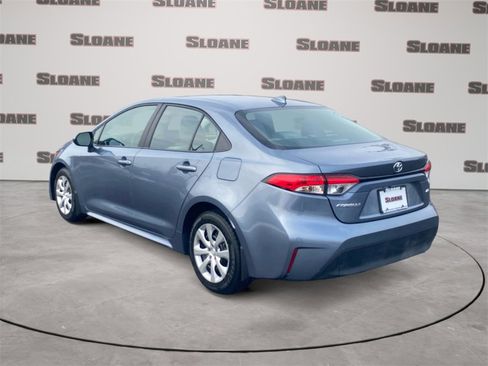 Used 2025 Toyota Corolla LE image 3
