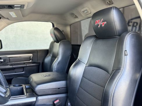 Used 2014 RAM 1500 Sport RWD image 16