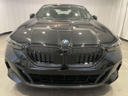 New 2027 BMW 550e xDrive AWD/4WD image 2