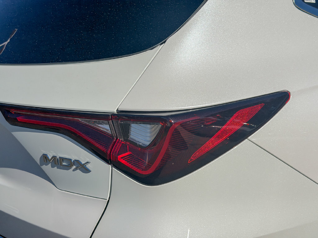 Used 2025 Acura MDX w/ Technology Package FWD image 6