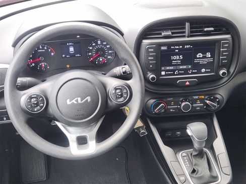 Used 2022 Kia Soul LX w/ Technology Package image 22