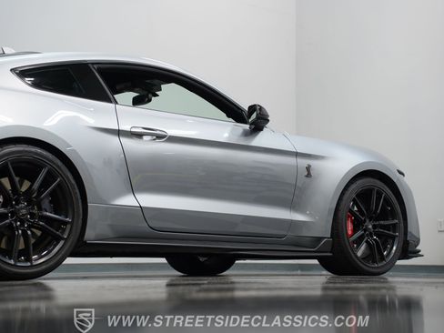 Used 2021 Ford Mustang Shelby GT500 w/ Technology Package image 27