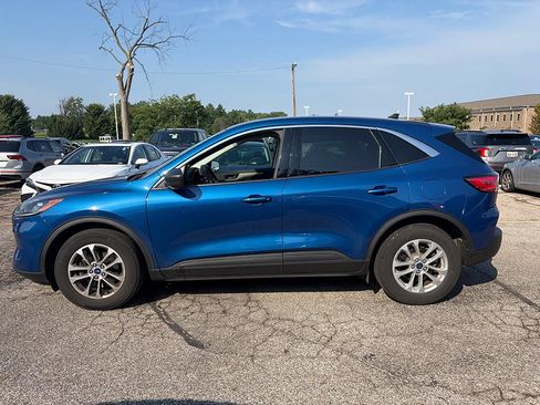 Used 2022 Ford Escape SE w/ Convenience Package FWD image 4