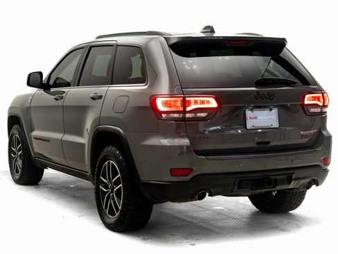 Used 2021 Jeep Grand Cherokee Trailhawk w/ Trailhawk Luxury Group image 34