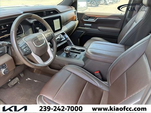 Used 2023 GMC Sierra 1500 Denali w/ Denali Reserve Package image 3