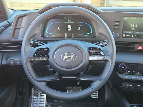 New 2026 Hyundai Elantra SEL Sport FWD image 23