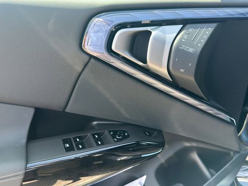 New 2026 BMW X3 xDrive30 w/ Premium Package image 13