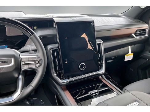 New 2026 GMC Yukon XL Denali w/ Denali Reserve Package AWD/4WD image 6