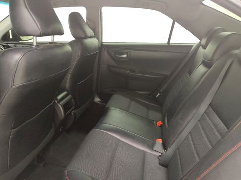 Used 2016 Toyota Camry SE FWD image 18