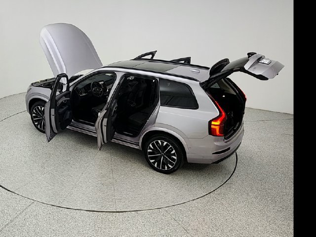Used 2026 Volvo XC90 B6 Ultra w/ Protection Package Premier AWD/4WD image 38