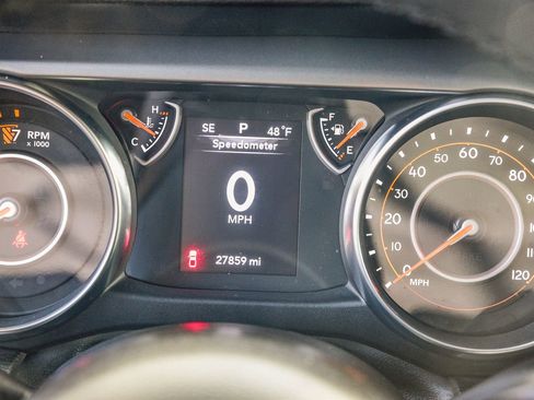 Used 2023 Jeep Gladiator Sport image 29