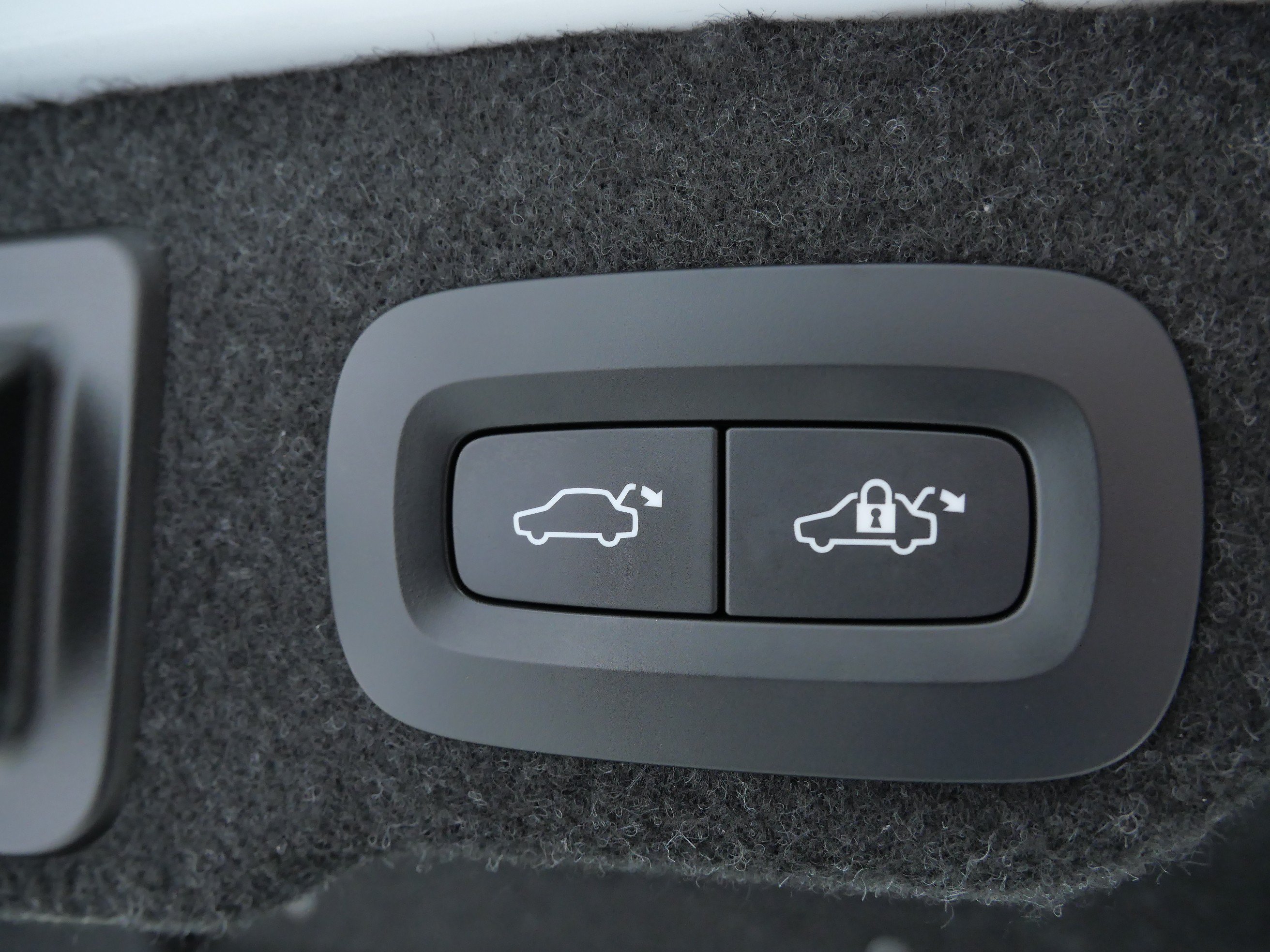 Used 2020 Volvo S90 T6 R-Design AWD/4WD image 8