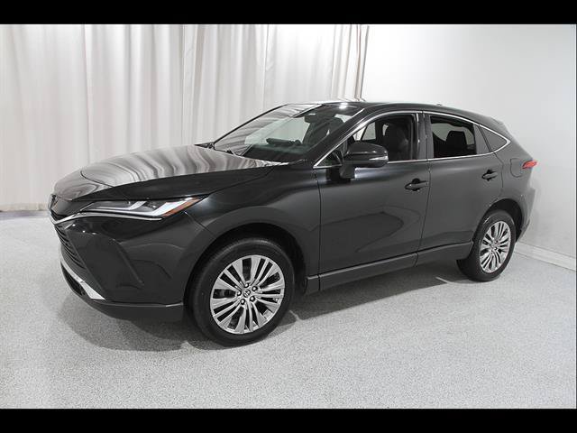 Used 2022 Toyota Venza Limited AWD/4WD image 3