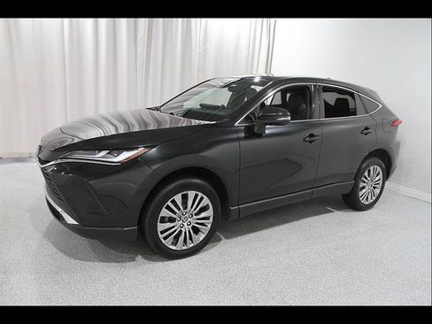 Used 2022 Toyota Venza Limited AWD/4WD image 3