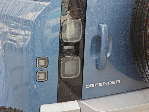 New 2026 Land Rover Defender 110 S image 34