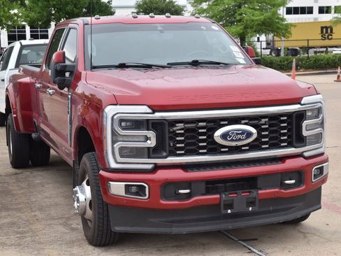 Used 2023 Ford F350 Limited AWD/4WD image 4