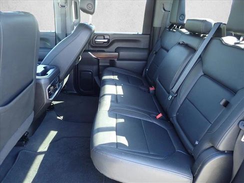 Used 2023 GMC Sierra 3500 SLT w/ SLT Premium Package AWD/4WD image 8