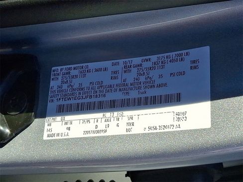 Certified 2018 Ford F150 Platinum w/ Equipment Group 701A Luxury image 29