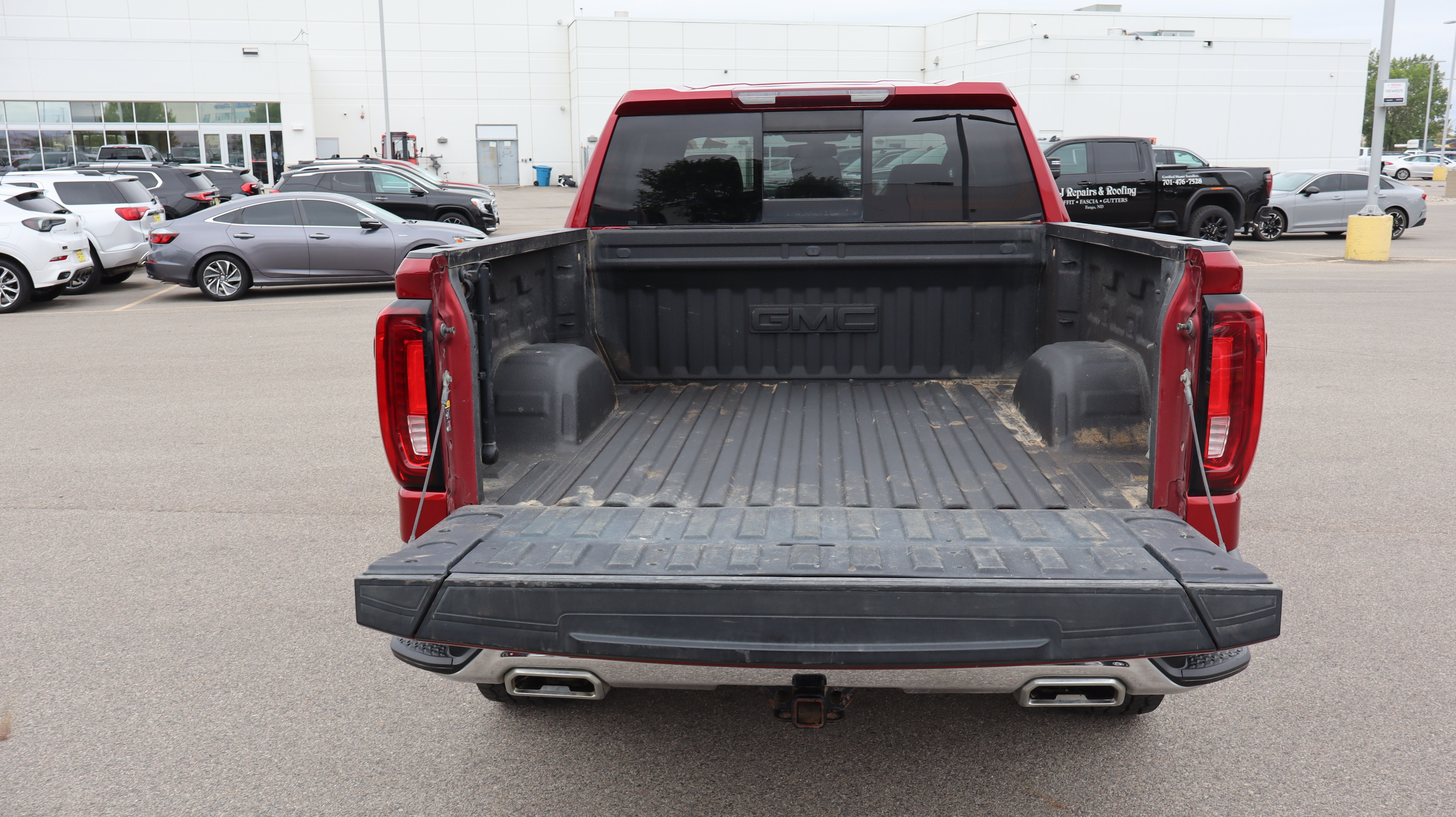 Used 2021 GMC Sierra 1500 SLT AWD/4WD image 13