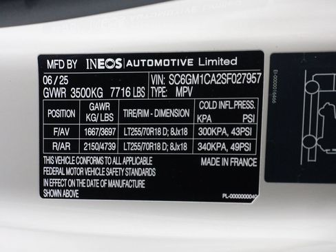 Used 2025 INEOS Grenadier AWD/4WD image 16