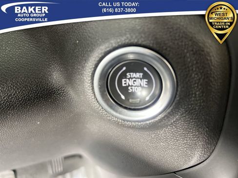 Used 2021 Chevrolet Silverado 1500 High Country w/ Technology Package image 18