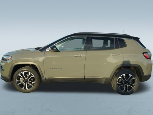 Used 2022 Jeep Compass Limited image 4
