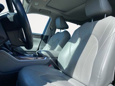 Used 2022 Toyota Highlander Limited AWD/4WD image 9