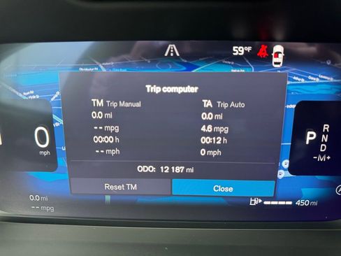 Certified 2025 Volvo XC40 B5 Core AWD/4WD image 26