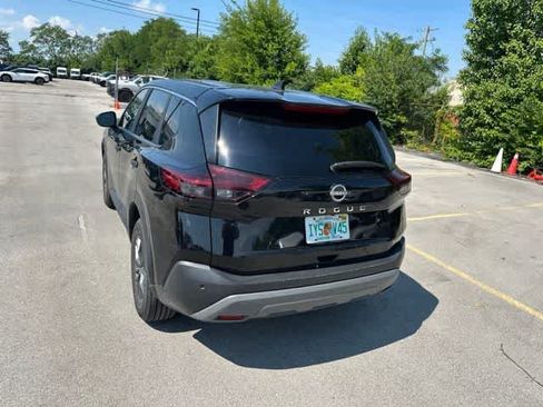 Used 2023 Nissan Rogue S FWD image 19