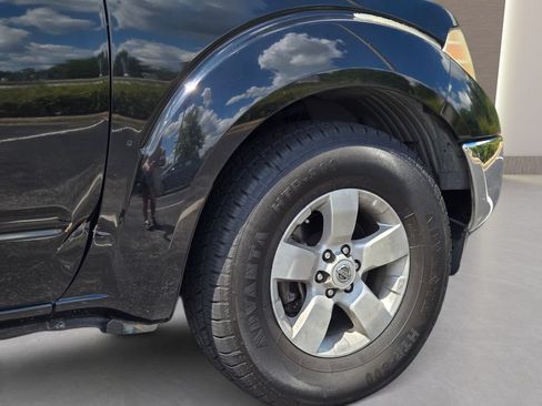 Used 2011 Nissan Frontier SV RWD image 12