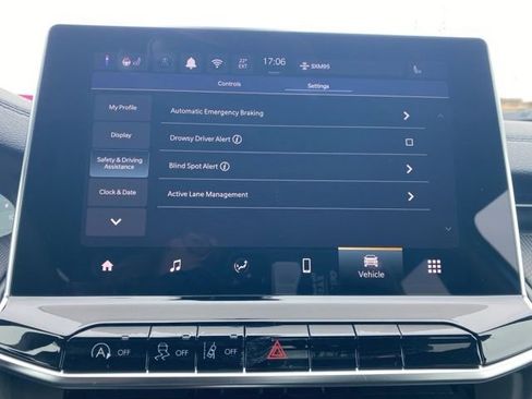 New 2026 Jeep Compass Latitude image 37