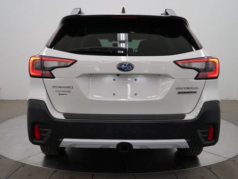 Used 2020 Subaru Outback Touring XT AWD/4WD image 6