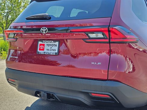 New 2026 Toyota Grand Highlander AWD Hybrid image 8