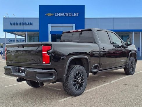 New 2026 Chevrolet Silverado 2500 High Country w/ Midnight Edition AWD/4WD image 4