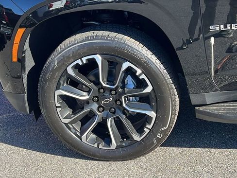 New 2026 Chevrolet Suburban High Country w/ Sun And Tow Package image 9