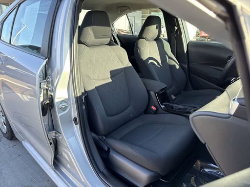 Used 2020 Toyota Corolla LE image 14