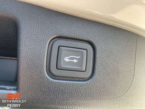 New 2025 Chevrolet Blazer EV LT w/ Super Cruise Package AWD/4WD image 13