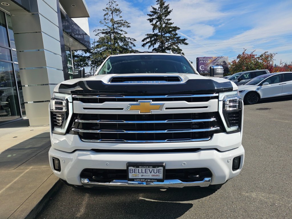 Used 2024 Chevrolet Silverado 2500 LTZ w/ LTZ Plus Package AWD/4WD image 2