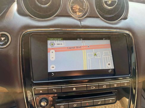 Used 2016 Jaguar XJ L Portfolio image 25