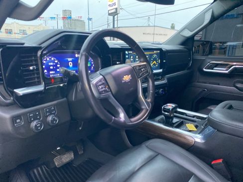 Used 2022 Chevrolet Silverado 1500 LT image 23