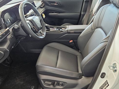 New 2026 Toyota Crown XLE image 4