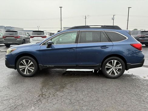 Used 2019 Subaru Outback 2.5i Limited AWD/4WD image 4