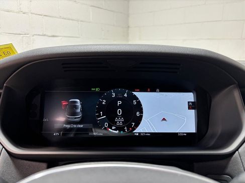 Used 2026 Land Rover Discovery S image 18