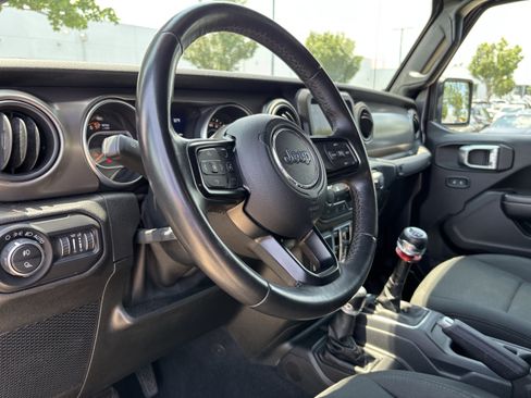 Used 2020 Jeep Gladiator Sport w/ Quick Order Package 23S AWD/4WD image 17