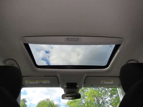 Used 2024 Honda CR-V EX image 23