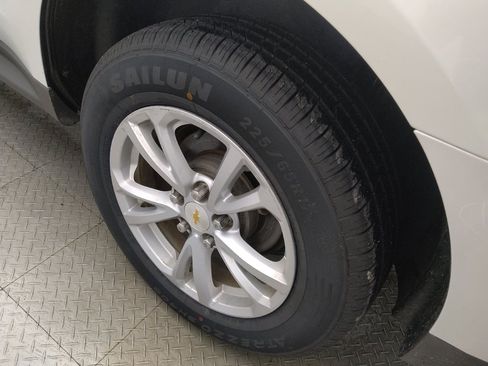 Used 2017 Chevrolet Equinox LT w/ Convenience Package FWD image 31