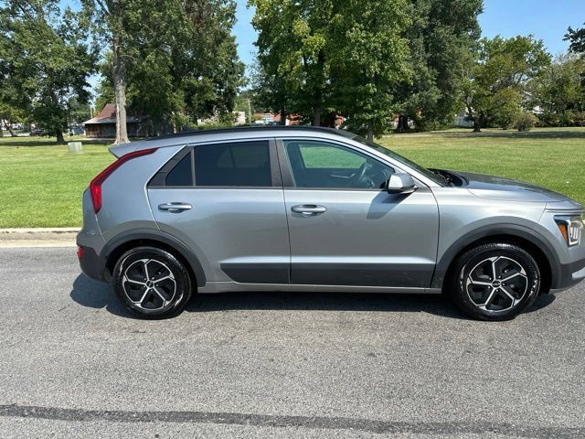 Certified 2023 Kia Niro LX FWD image 29