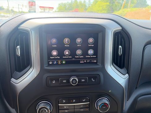 Used 2025 Chevrolet Silverado 2500 Custom w/ Z71 Off-Road Package AWD/4WD image 19