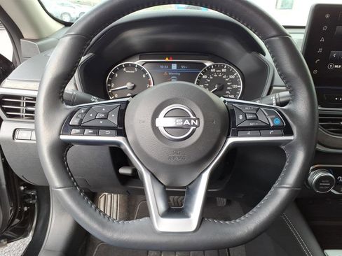 Used 2024 Nissan Altima 2.5 SL image 8