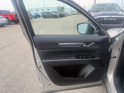 Used 2025 MAZDA CX-5 AWD 2.5 S w/ Preferred Package image 8